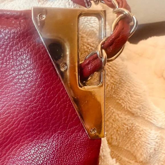 Handmade artisan laser cut leather bag artist unknown. Pristine real silk lining - Picture 10 of 14